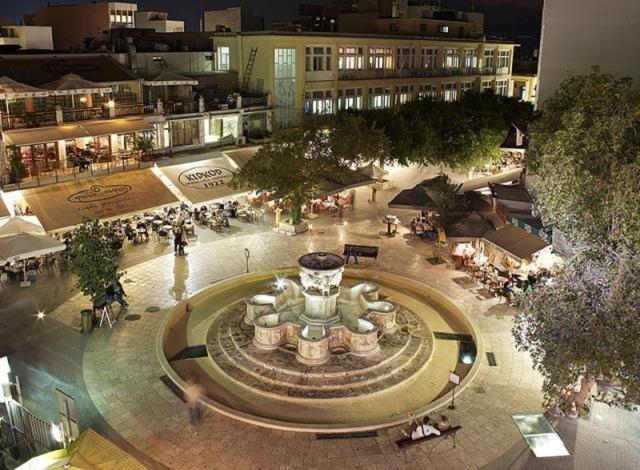 Archipelagos Apt In The Heart Of The City Iraklio Exteriér fotografie
